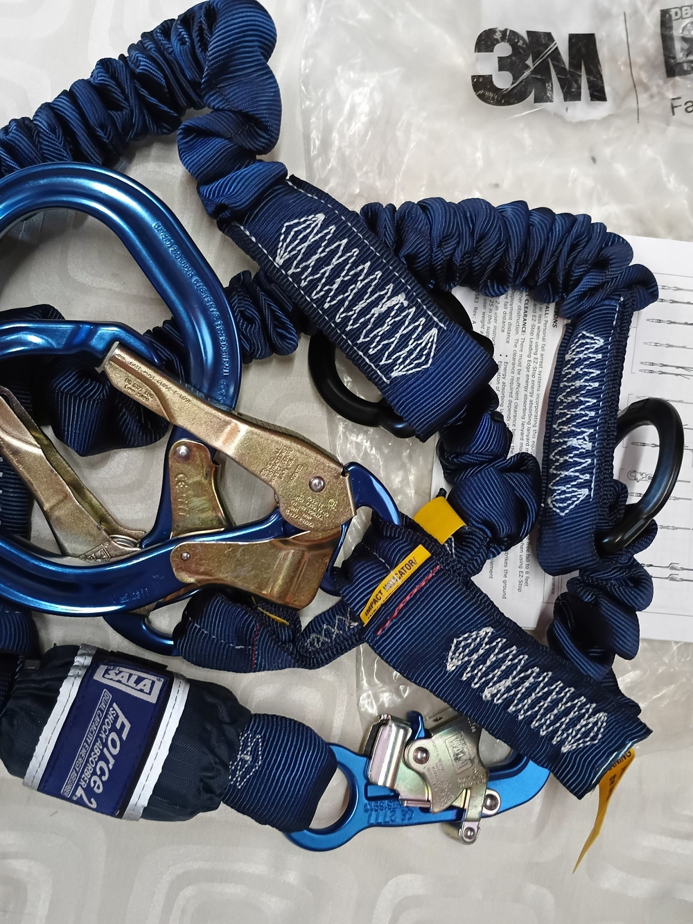 3M DBI-SALA Force 2 Elastic Shock Twin Leg Lanyard New Open Box